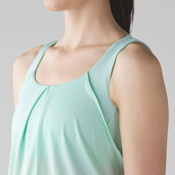 Lululemon Noveau Limits Tank Sea Mist size 4 Never worn - Picture 12 of 12
